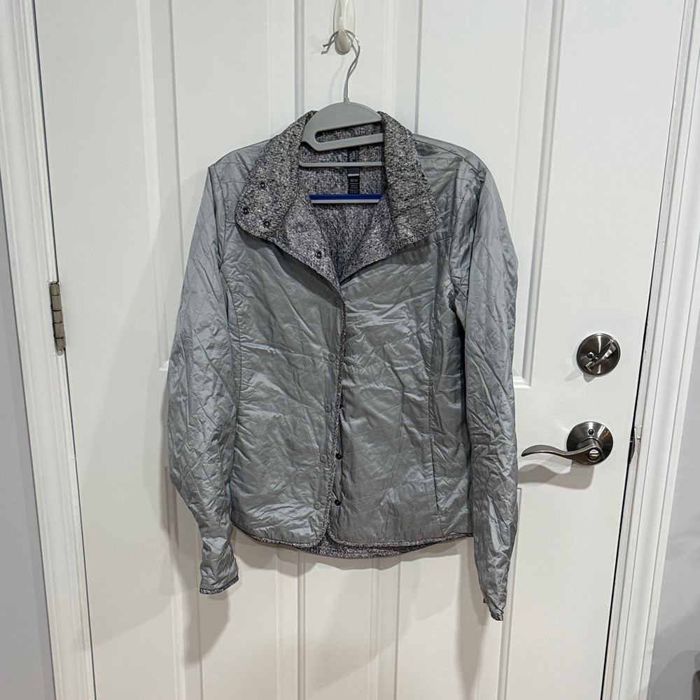 Mountain Hardwear Women's Silver Packable Jacket
